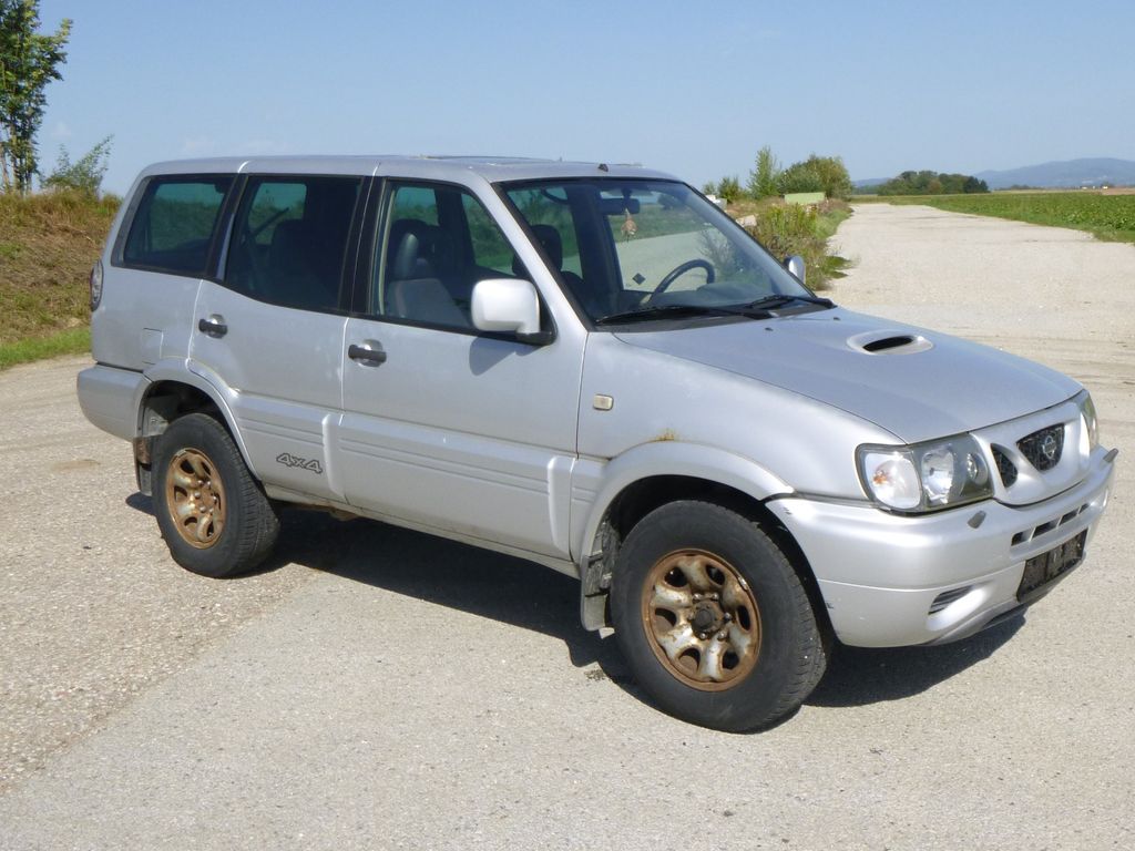 Bild des Angebotes Nissan Terrano 2,7 TD Intercooler, 7 Sitze