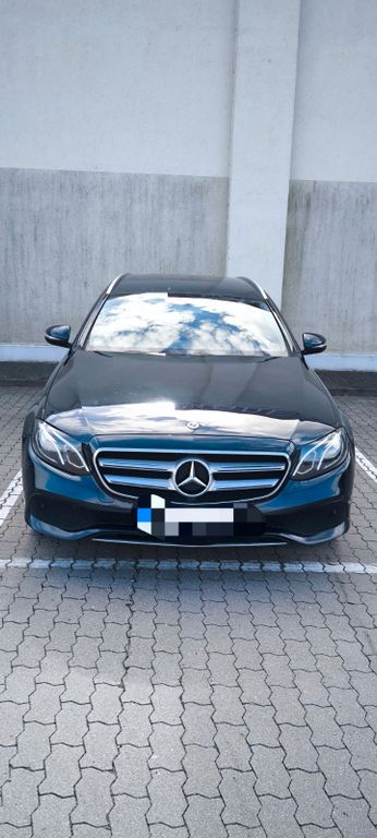 Bild des Angebotes Mercedes-Benz E 200 d T. Modelle