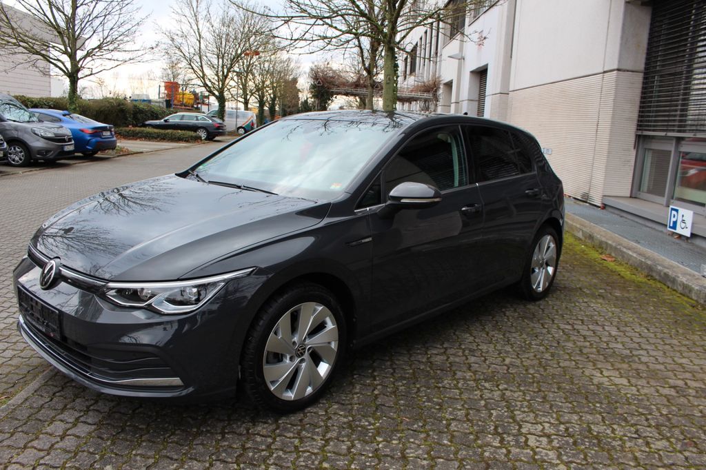 Bild des Angebotes Volkswagen Golf VIII Lim. Style ~1 HAND~NAVI
