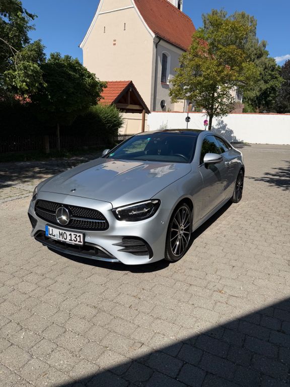Bild des Angebotes Mercedes-Benz E220,AMG,20Zoll,360grad, Widescreen,Burmester
