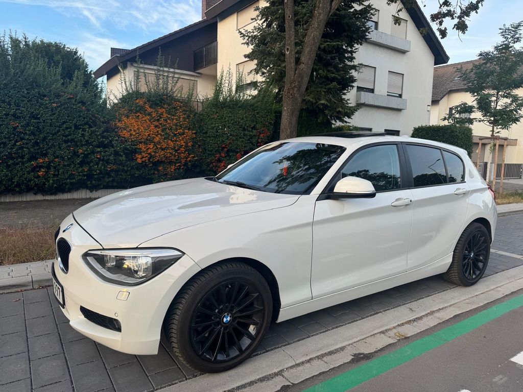 Bild des Angebotes BMW 120d *Automatik*Schiebedach*Leder*Xenon*