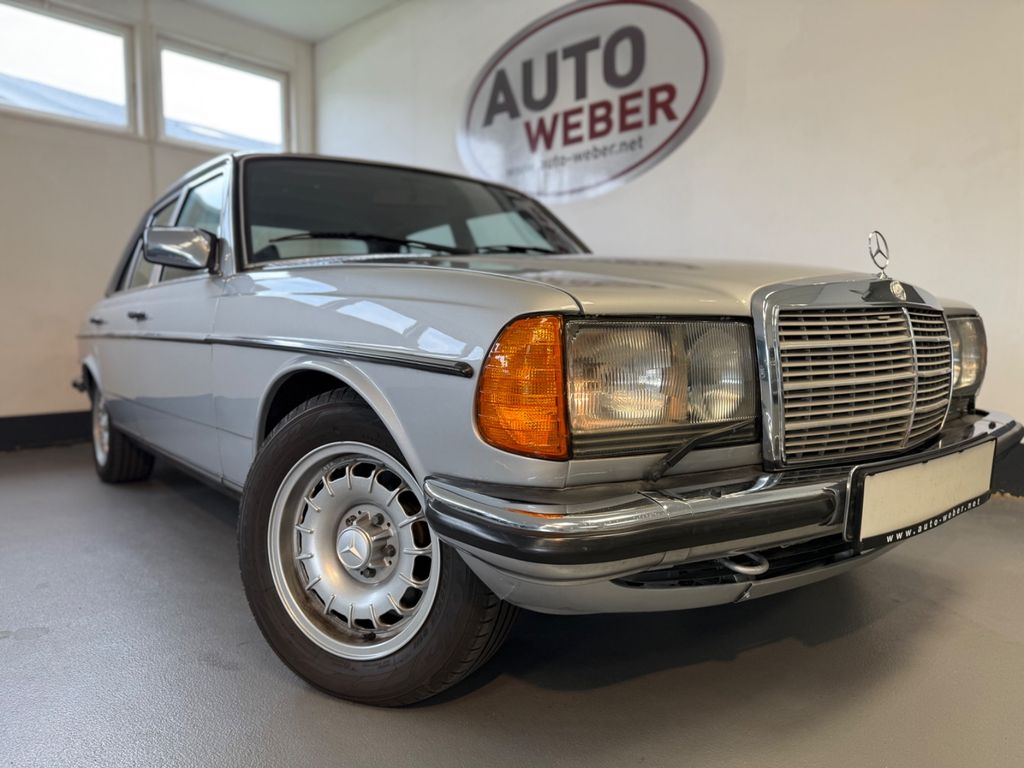 Bild des Angebotes Mercedes-Benz 280 E/123 *AUTOMATIK*CLIMATIC*CC*RESTAURIERT*H*