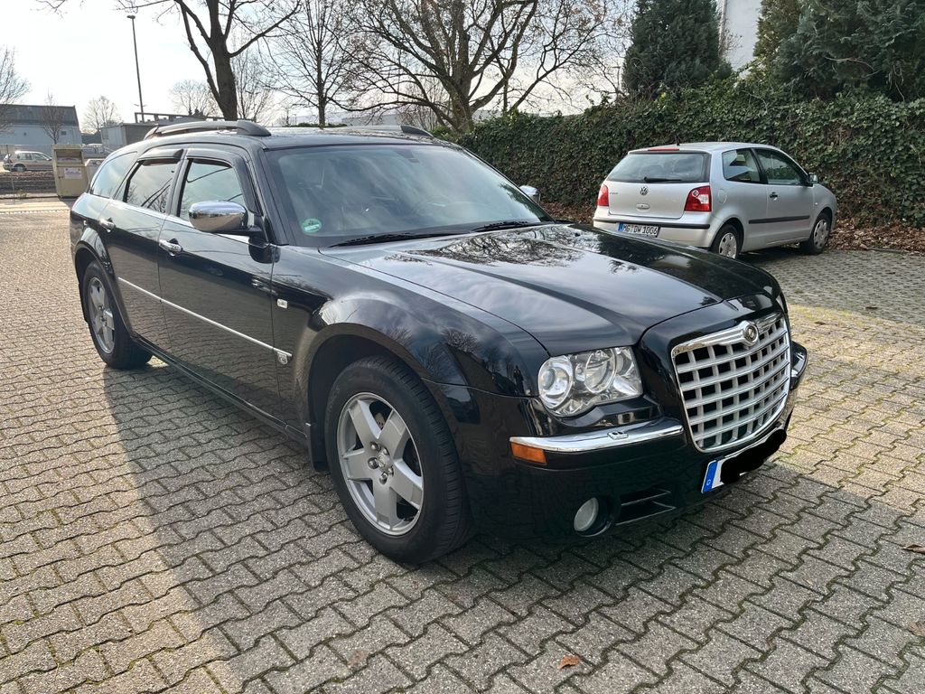 Bild des Angebotes Chrysler 300C Touring 5.7 V8 HEMI AWD Autom. -