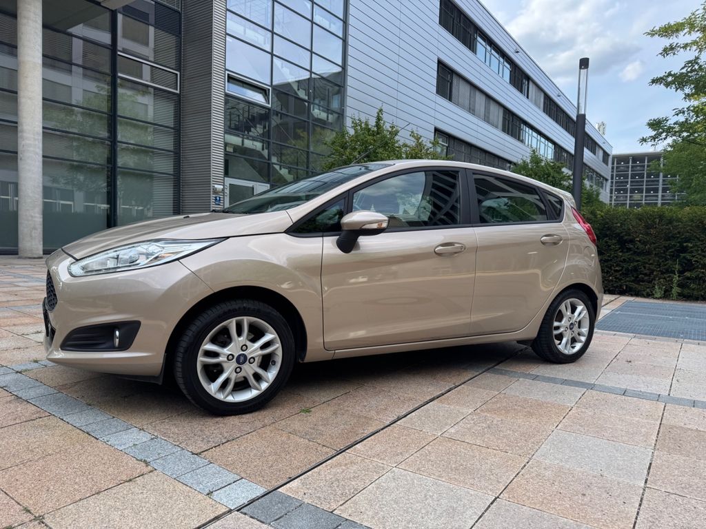 Bild des Angebotes Ford Fiesta 1.0 Celebration , Insp. u. Reifen neu !!