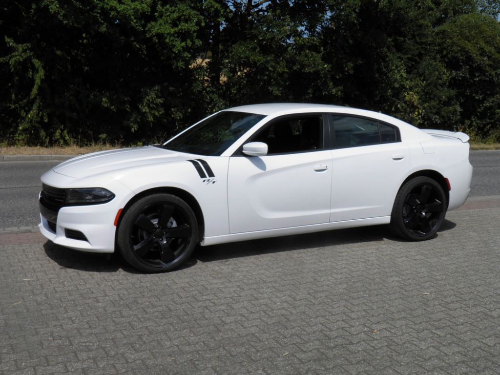 Dodge Charger R/T V8 HEMI