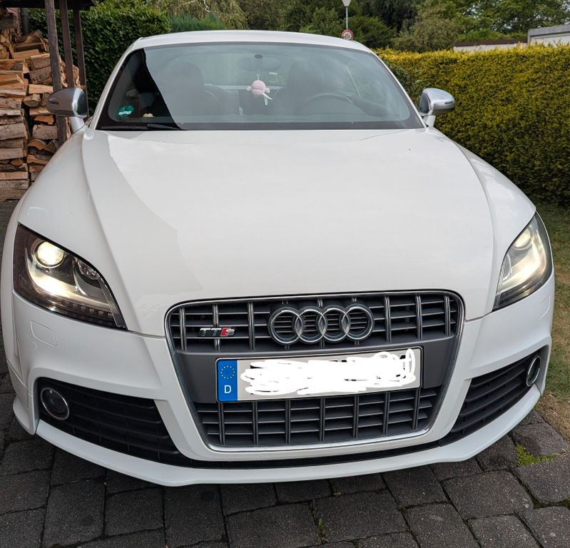 Audi TTS Coupe 2.0 TFSI quattro -