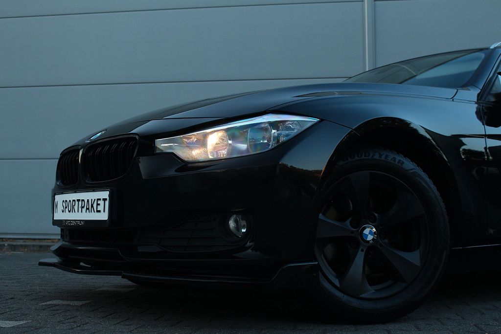 Bild des Angebotes BMW 318d Touring F31*M-Sport Black Edition/Traum!BRD