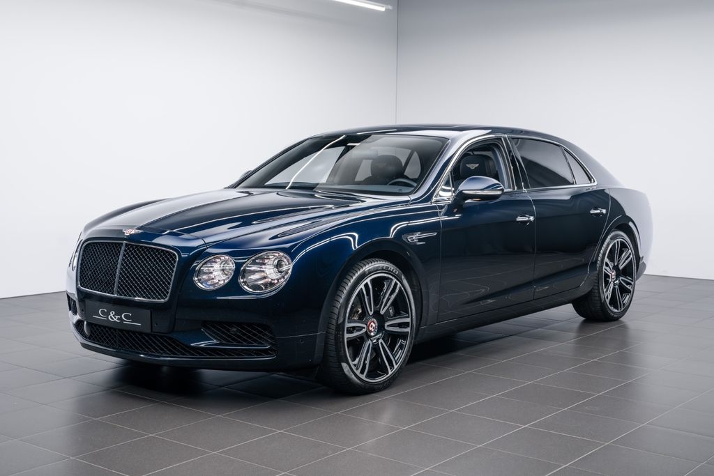 Bentley Flying Spur V8 S 4-SITZER / GUTE HISTORIE