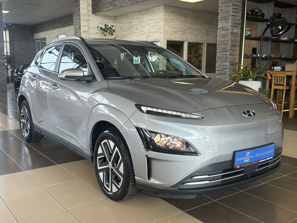 Hyundai Kona Select R.Cam dig.Cockpit ACC LED SHZ DAB