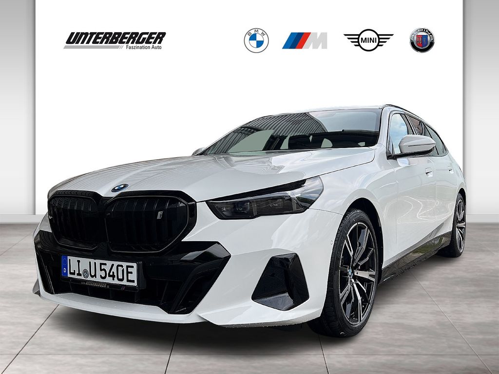 BMW i5 eDrive40 Touring M Sportpaket HK HiFi DAB