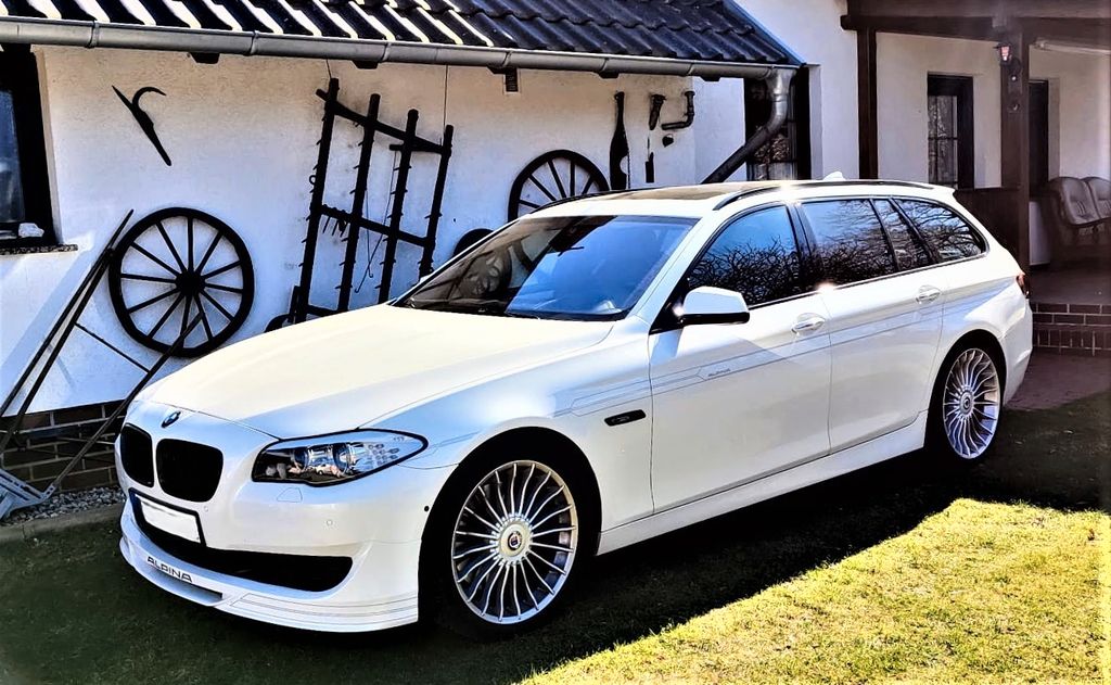 ALPINA B5 4,4 Bi-Turbo Touring -