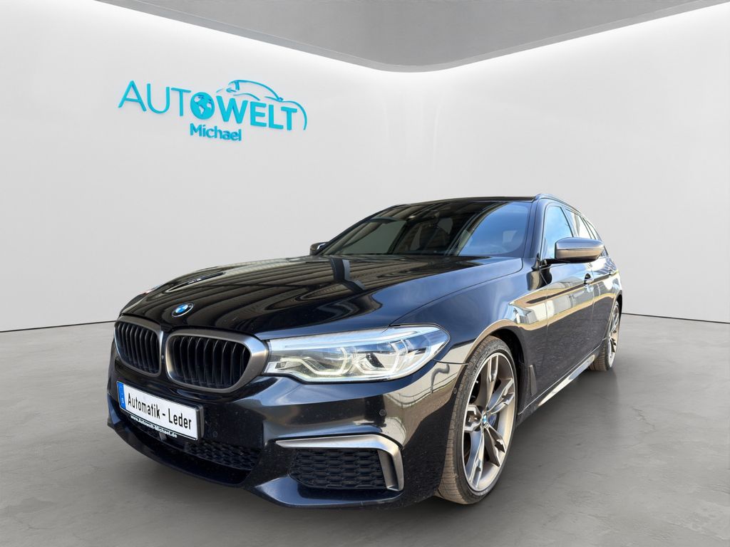 Bild des Angebotes BMW M550 Touring 3.0d PANO APP LED H&K lück.Historie