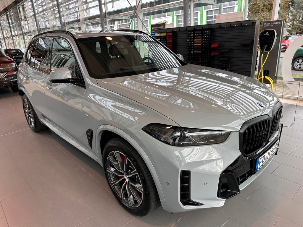 Bild des Angebotes BMW X5 30 d xDrive M Sport Pano Standheizung Lüftung