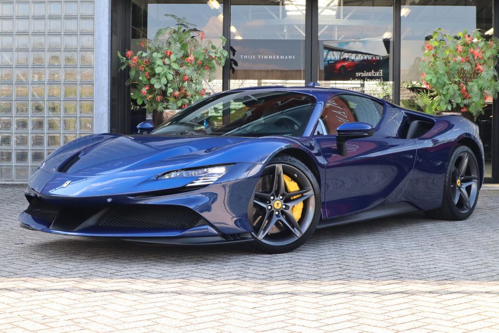 Bild des Angebotes Ferrari SF90 Stradale 4.0 V8 | Blu Tour de France, Carbo