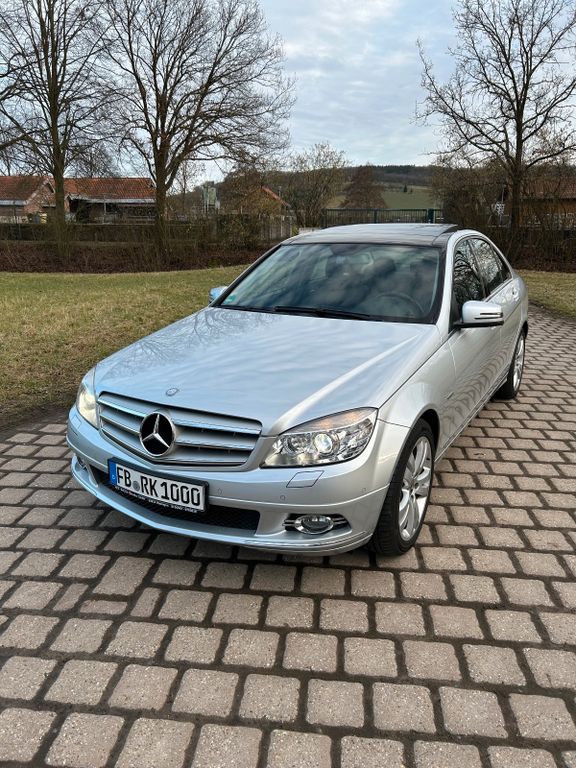 Bild des Angebotes Mercedes-Benz C 230 V6 AVANTGARDE TOP PAN KLI NAV LED SHZ PDC