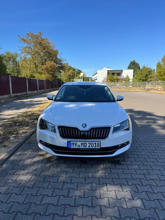 Bild des Angebotes Skoda Superb 2.0 TDI SCR 140kW DSG 4x4 Style Style