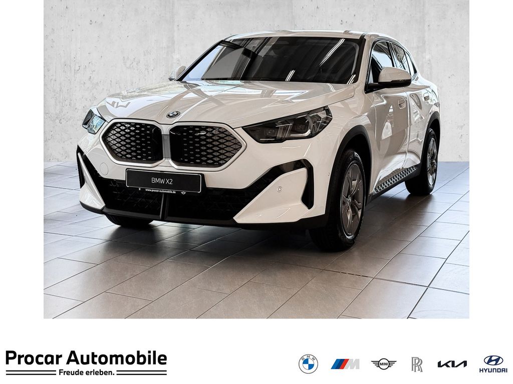 Bild des Angebotes BMW iX2 eDrive20 ACC RFK NAVI Standh. LED PDC V+H
