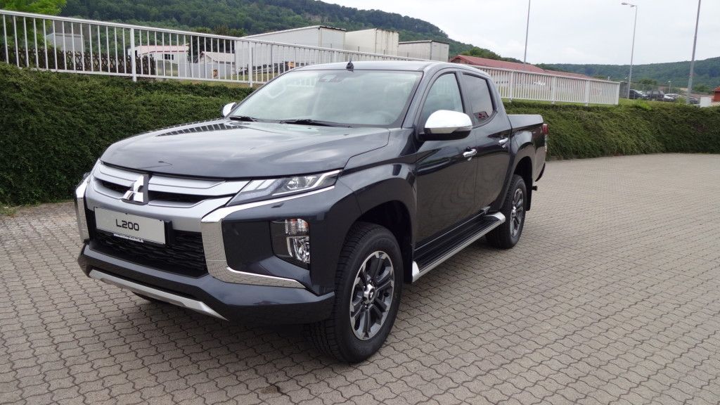 Bild des Angebotes Mitsubishi L200 Doppelkabine Spirit 2.2 DI-D 4WD 6-Gang + S