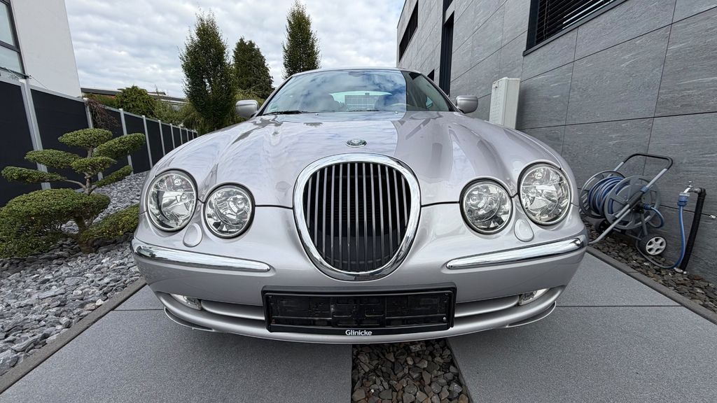 Bild des Angebotes Jaguar S-Type V8 Sport Glasschiebedach/Navi/1.Hand