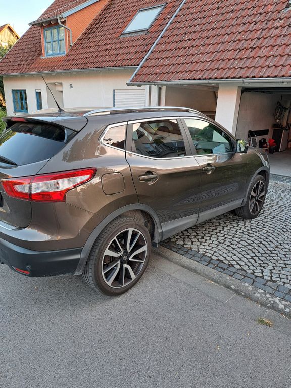 Nissan Qashqai+2
