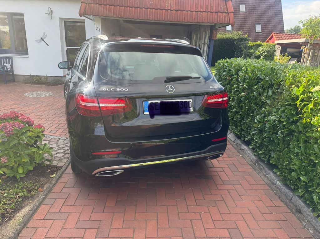 Bild des Angebotes Mercedes-Benz 300 GLC