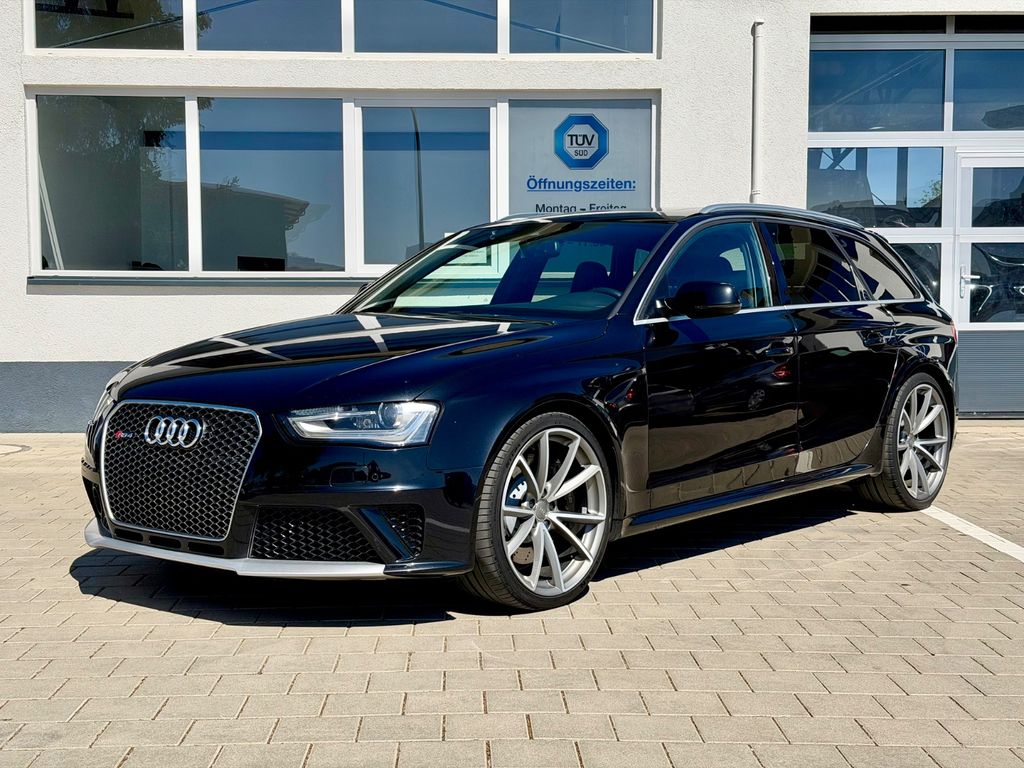 Audi RS4 4.2FSI QUATTRO CARBON-PAKET|PANO|B&O|MEMORY