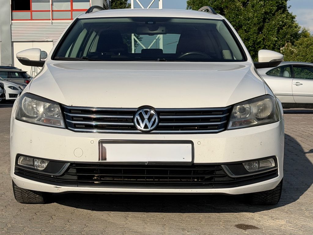 Bild des Angebotes Volkswagen Passat Variant 2.0 TDI Bluemotion Technology