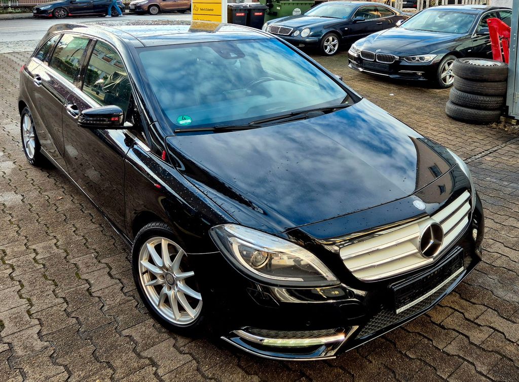 Bild des Angebotes Mercedes-Benz B 250 Leder-Panorama-Navi-Kamera-Insp.Neu!