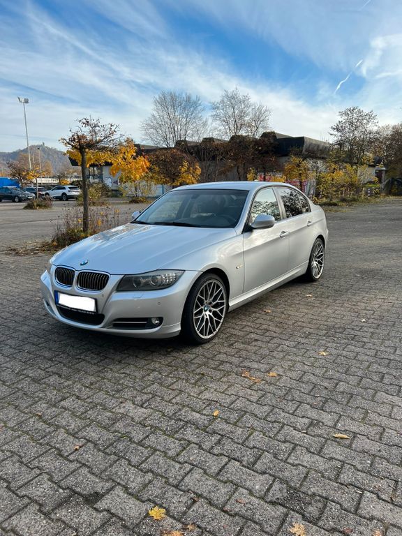 Bild des Angebotes BMW 320d xDrive