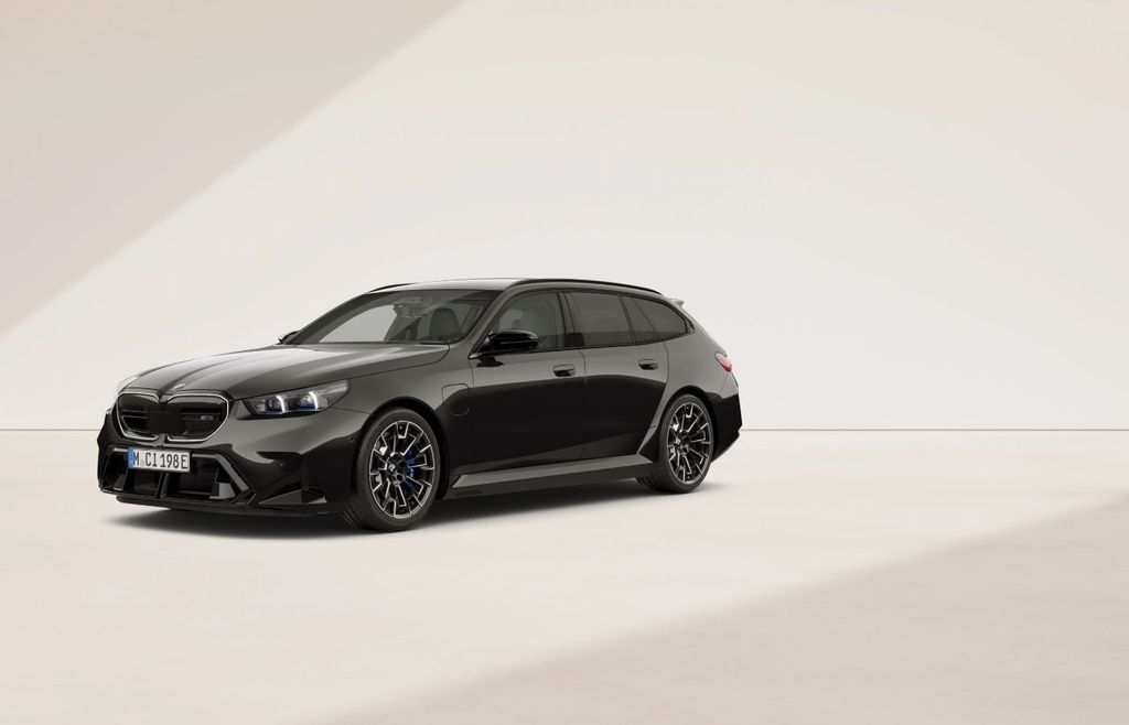 BMW M5 Touring *Farbe wählbar*