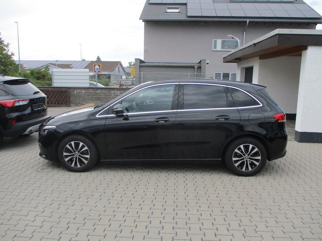 Bild des Angebotes Mercedes-Benz B 180 d NAVI LEDER KAMER SPUR TEMP SITZH LED PDC