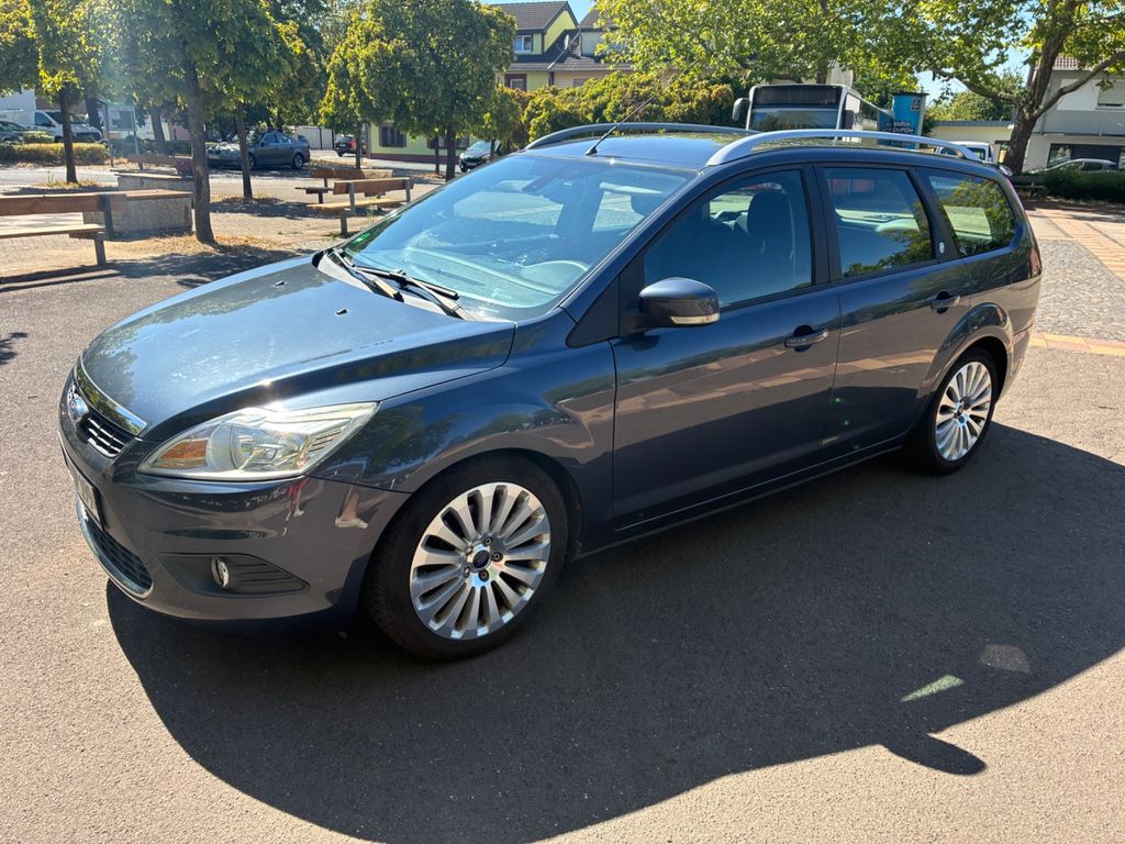 Bild des Angebotes Ford Focus 2,0 Ghia Autom. Ghia