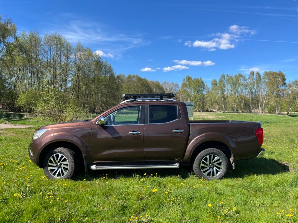 Nissan NP 300