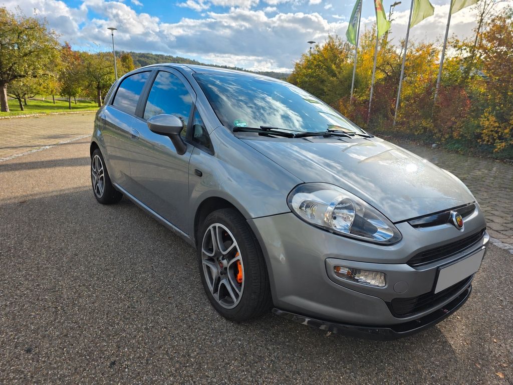 Bild des Angebotes Fiat Punto 1.4 Benzin | EZ 07/2011 | HU 10/2028