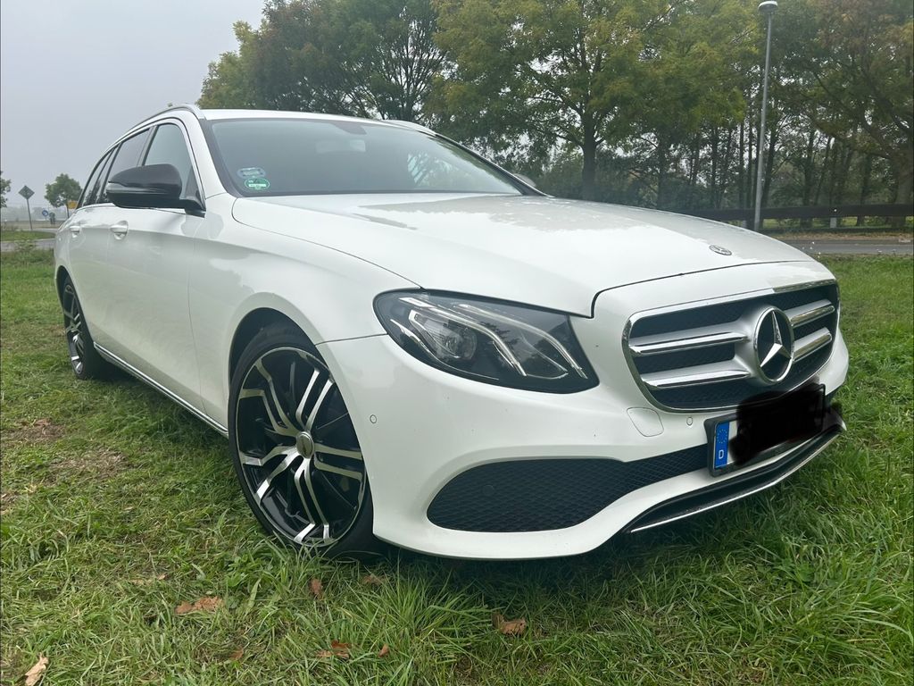 Bild des Angebotes Mercedes-Benz 220