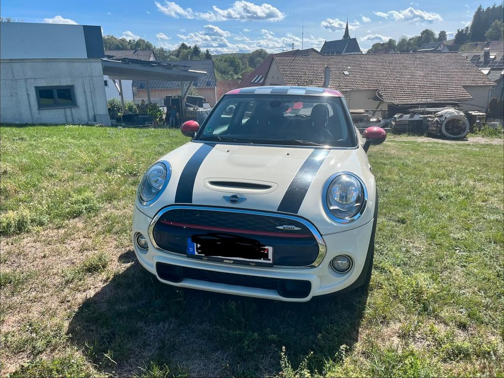 Bild des Angebotes MINI Cooper SD mit John Cooper Works