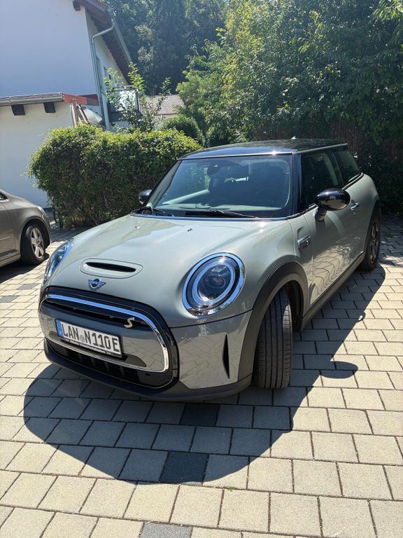 Bild des Angebotes MINI Cooper SE Essential Trim Essential Trim