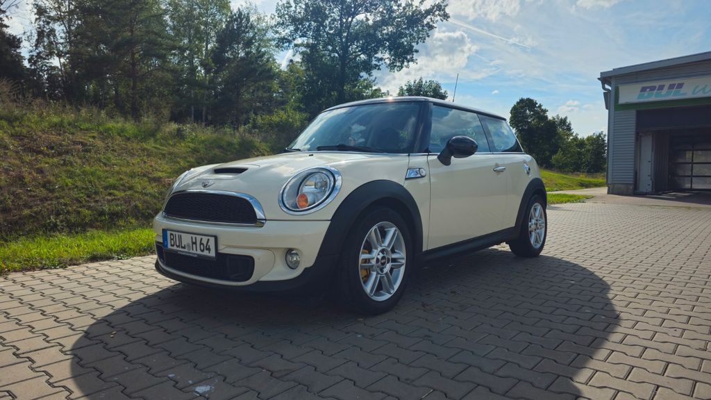 Bild des Angebotes MINI Cooper S | 95.000 km | 2. Hand | vieles neu