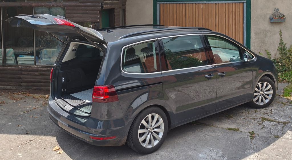 Bild des Angebotes Volkswagen Sharan 1.4 TSI OPF DSG Comfortline AHK 7 Sitzer