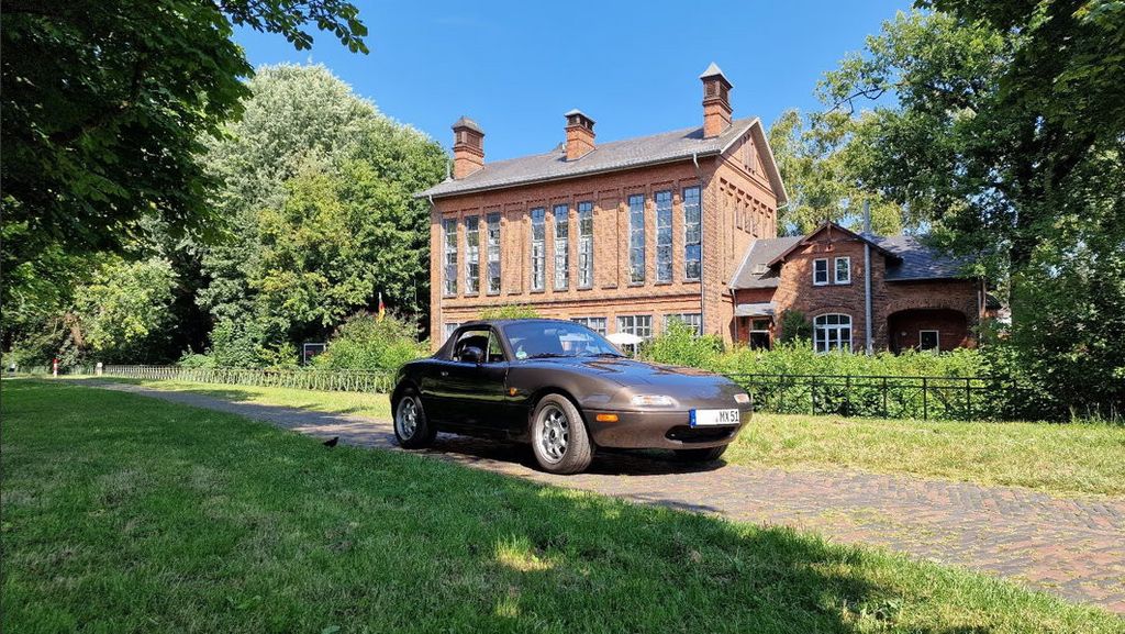 Bild des Angebotes Mazda MX-5 NA ... der mit den Klappscheinwerfern!