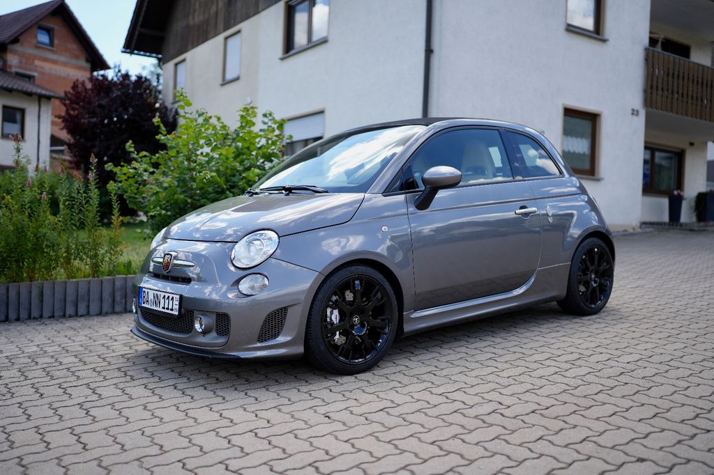 Bild des Angebotes Abarth 695 C Edizione Maserati  #2 von 49 Weltweit