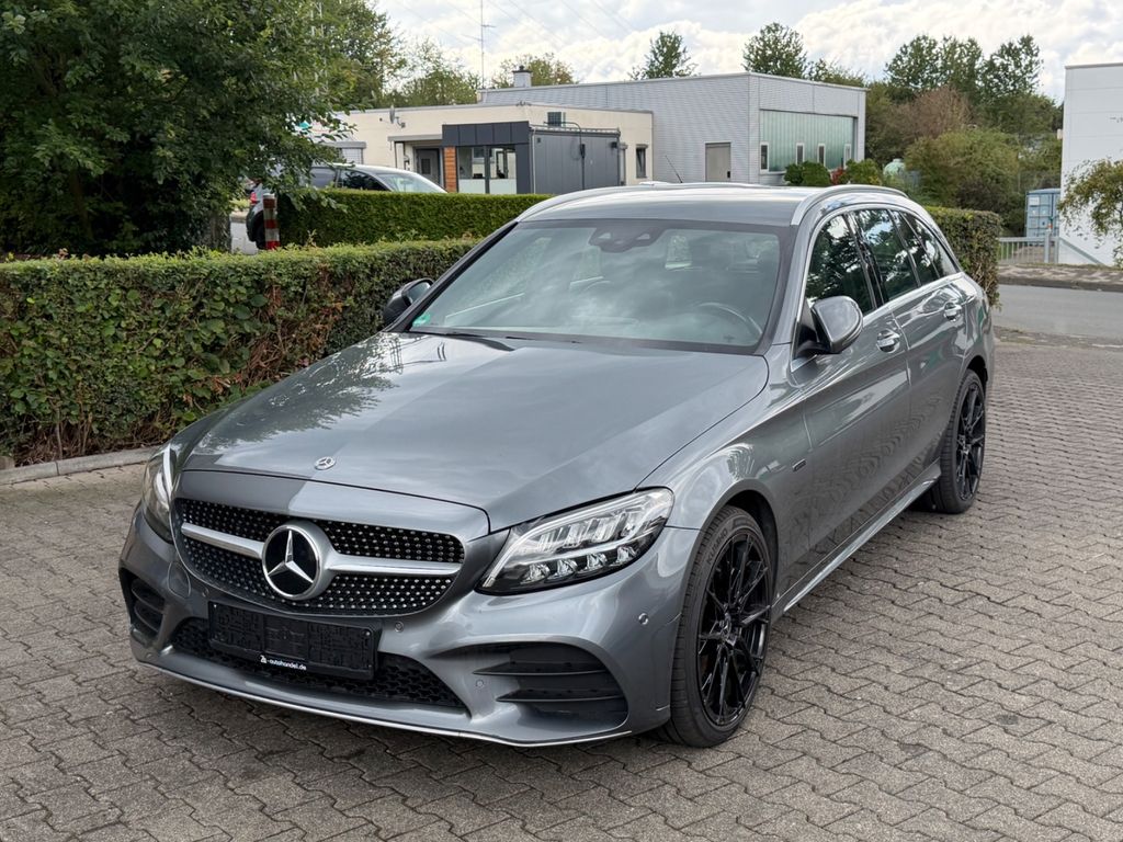 Bild des Angebotes Mercedes-Benz C 300de T AMG Vollleder 19°Alu AHK LED