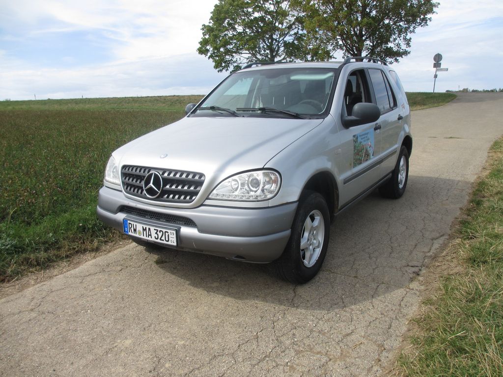 Bild des Angebotes Mercedes-Benz ML 320 W163