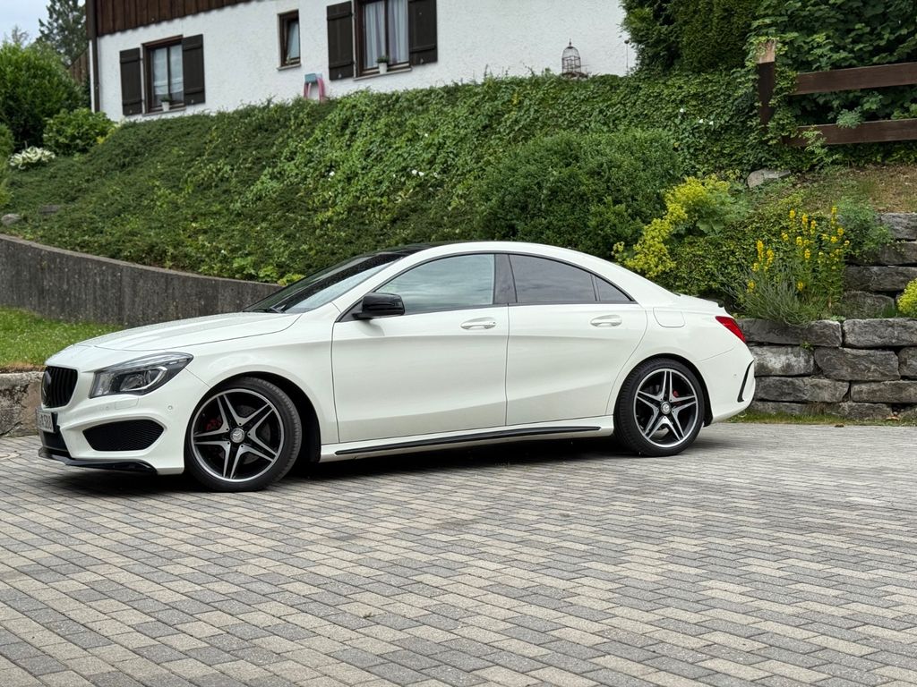 Bild des Angebotes Mercedes-Benz CLA 220 d 4MATIC DCT AMG Line AMG Line