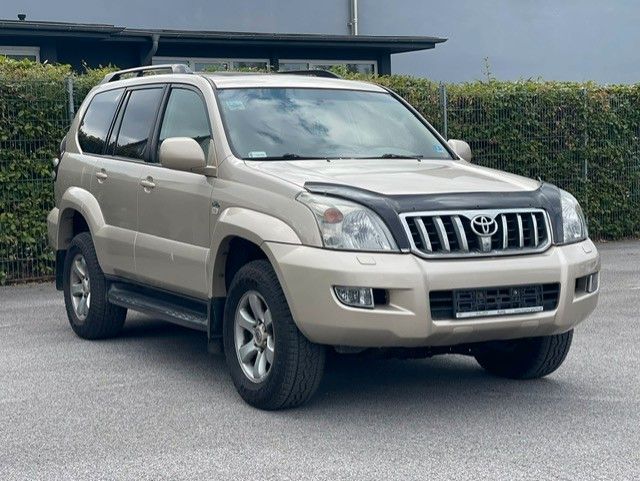 Toyota Land Cruiser PRADO 3.0 Executive 8 SITZER VOLL