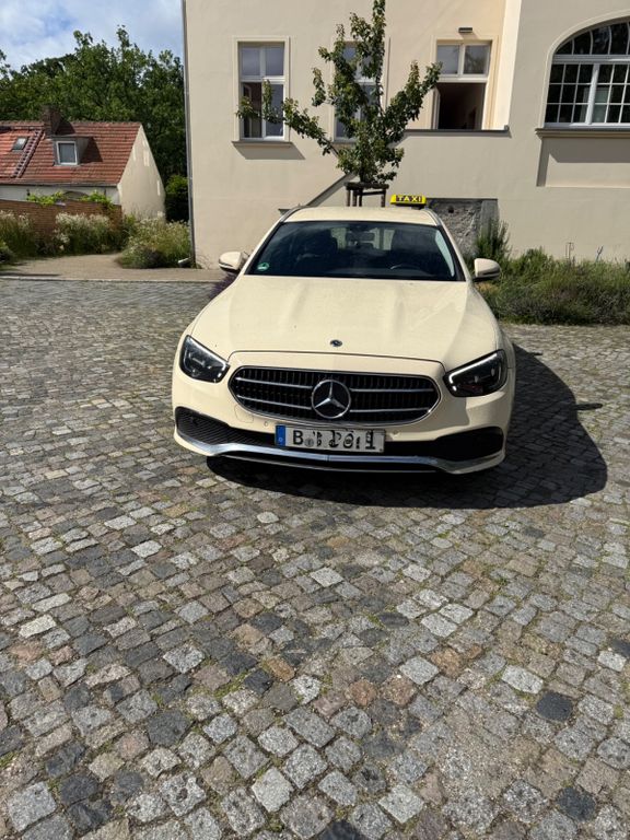 Bild des Angebotes Mercedes-Benz E 220 d T Autom. -