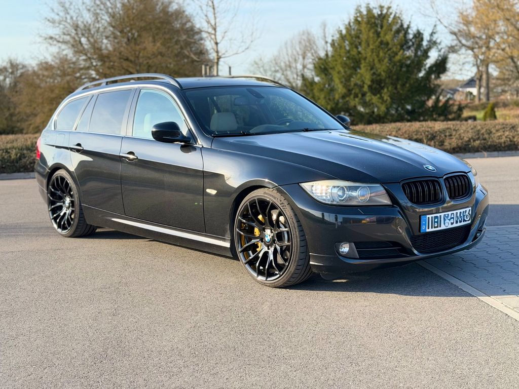 Bild des Angebotes BMW 330d Touring -