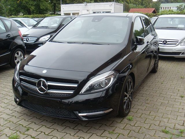 Bild des Angebotes Mercedes-Benz B 220 4MATIC DCT / Panorama/ Ahk / COMAND