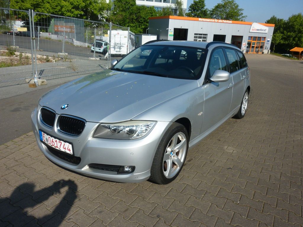 Bild des Angebotes BMW 320 Touring 320d xDrive 1 Hand