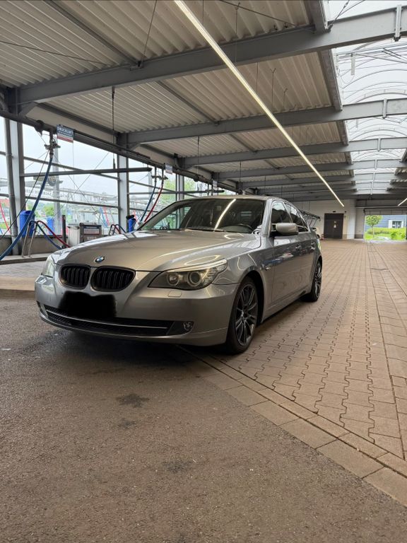 Bild des Angebotes BMW 520i -